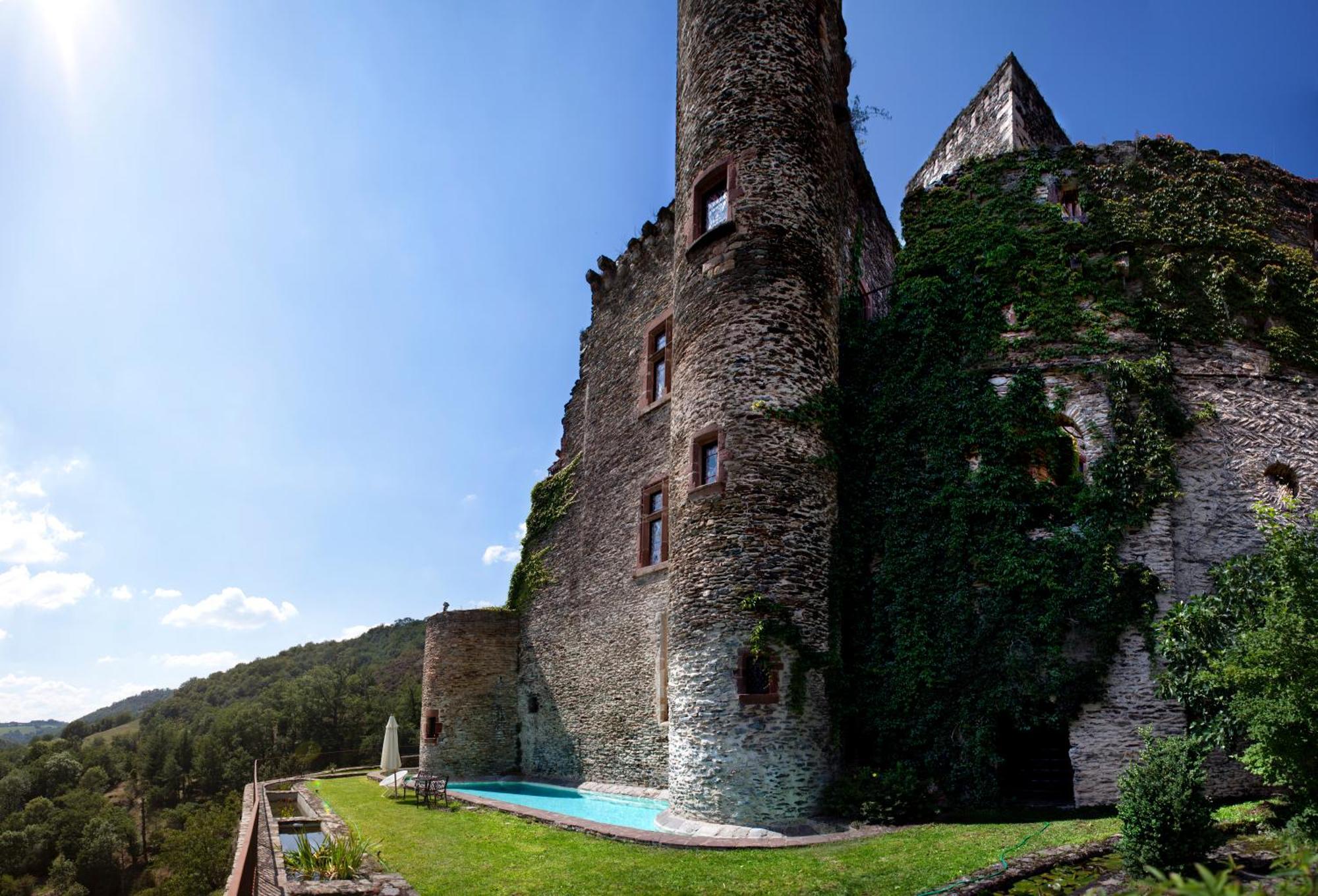 Chambre d'Hôtes au Château de Belcastel Belcastel  Exterior foto