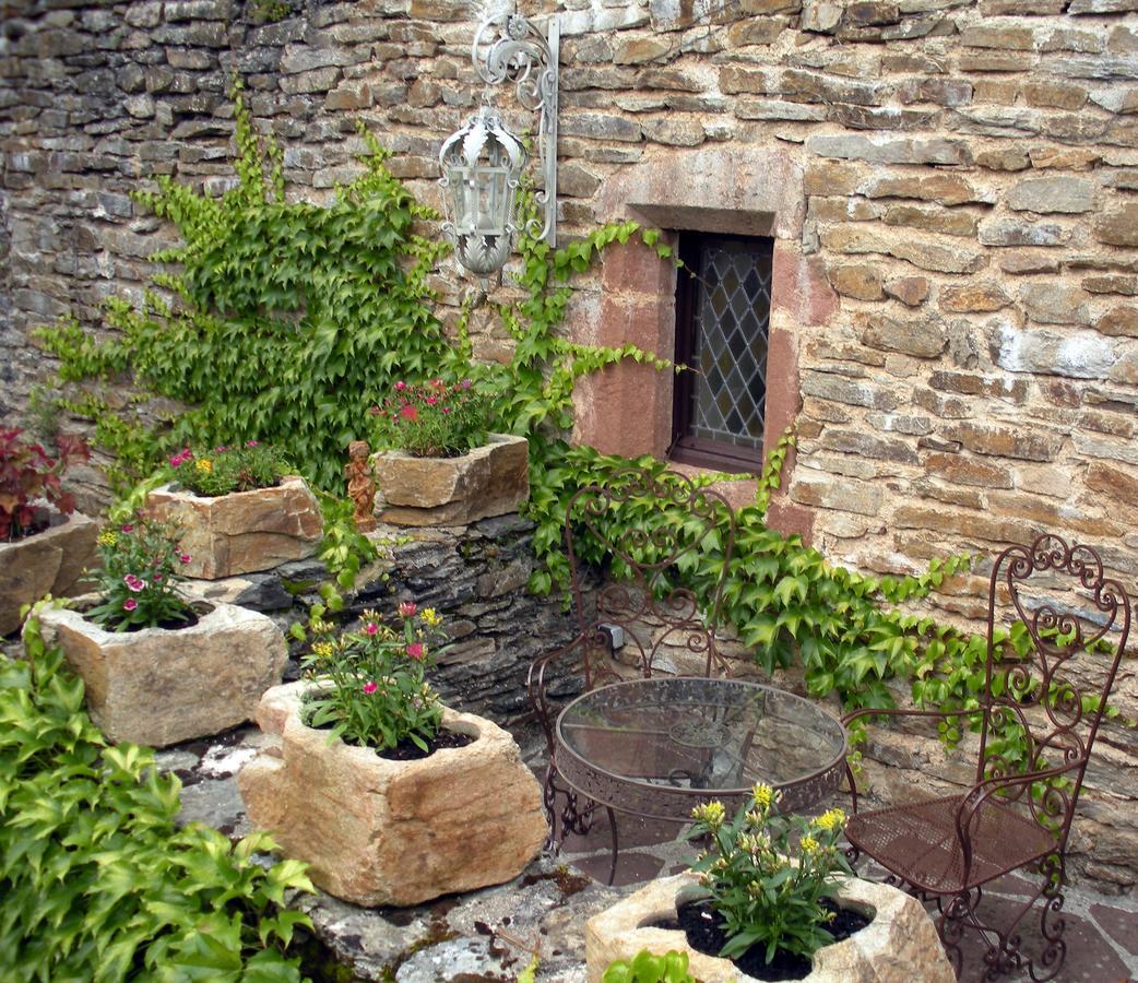 Chambre d'Hôtes au Château de Belcastel Belcastel  Exterior foto